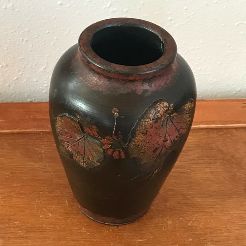 Vintage Made in Japan Marked Black w Rusty Red Leaves Ceramic Vase – AS-IS - - Picture 7 of 9