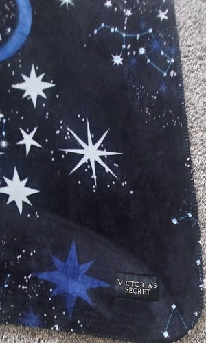 Victoria Secret Starry Night Comfortable Heavy Polyester Blanket 50x60 - Picture 2 of 7