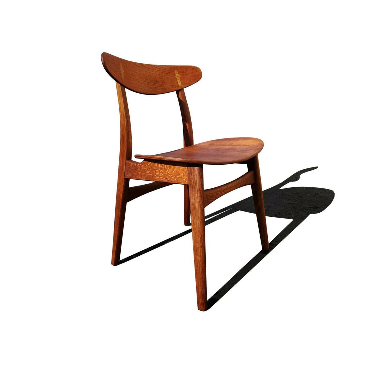 Set of Hans Wegner CH-30 dining chairs produced by Carl Hansen