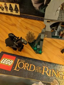 Lego 9472 Lord of the Rings Attack on Weathertop 100% Com Box & Instructions
