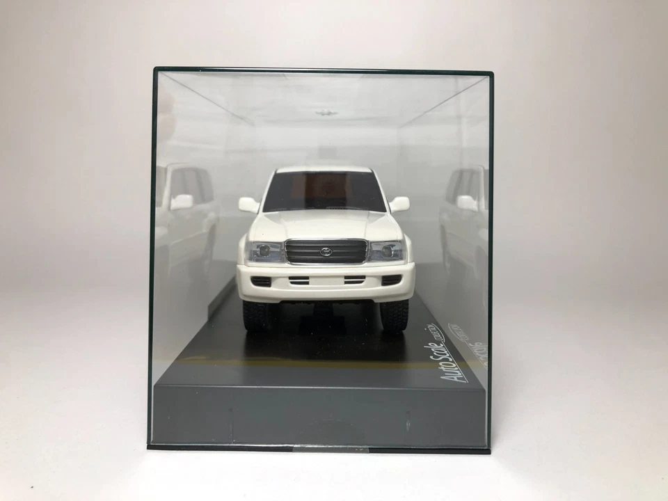 Carrocería KYOSHO Mini-Z TOYOTA LAND CRUISER 100 blanco perla MVC2PW Foto 3 de 4