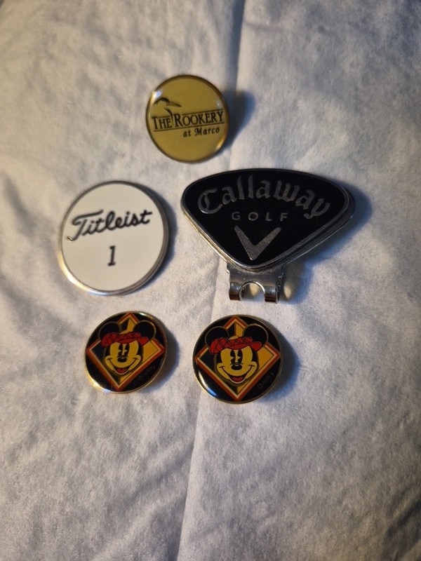 Mixed Lot Of Golf Markers & HAT CLIP, Callaway, Titleist, Disney and The Rookery
