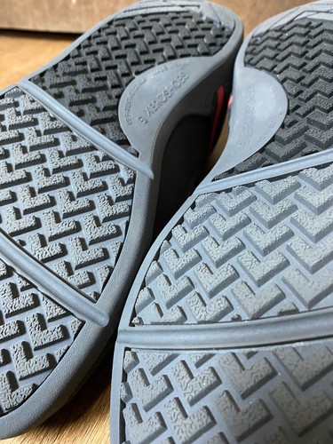 Zapatos para correr descalzos Xero Prio para hombre talla 7 negros/rojos - Imagen 11 de 12