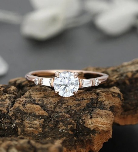 IGI Certified Round Cut Lab Grown Diamond Low Setting Engagement Ring 14k Gold