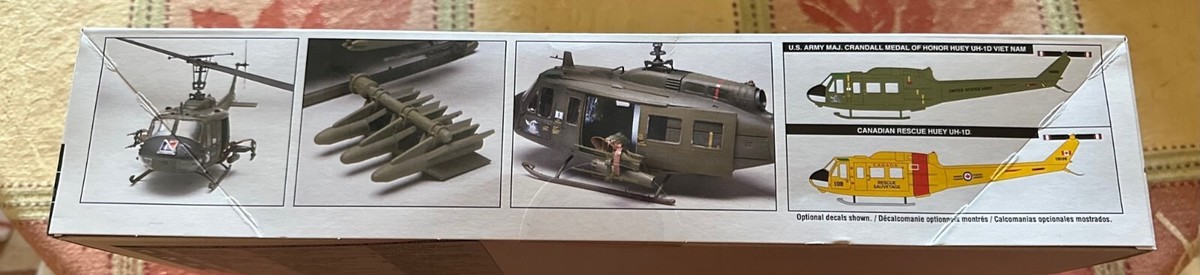Revell Huey UH-1D Gunship Helicopter 1-32 2015 5536 Sealed