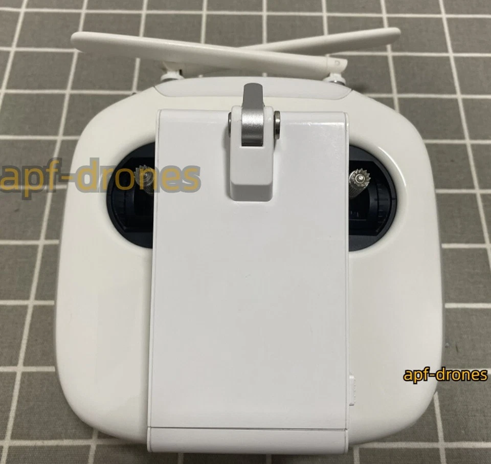 DJI Phantom 4 Pro V2.0 Transmitter Remote Controller - GL300L - Image 3 of 4