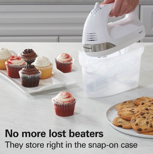 HAMILTON BEACH 6 Speed HAND MIXER Beaters and Whisk WITH SNAP-ON CASE WHITE NIB