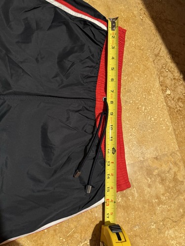 Bañador/pantalones cortos forrados XL de Zara para hombre costaba $35,90 - Imagen 19 de 19