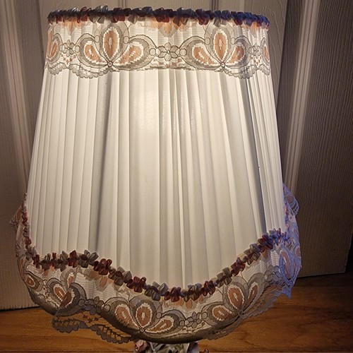 Vintage Porcelain Table Lamp - Picture 15 of 15
