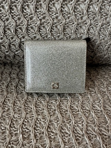 Kate Spade Mavis Street Serenade Geldbörse Silber Glimmer