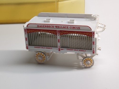 HO Preiser #22102 GREAT CIRCUS TRAIN: HAGENBECK-WALLACE CIRCUS WAGON (White) - 第 6/12 張圖片