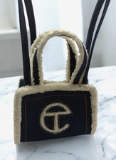 Borsa a tracolla UGG x Telfar Small Denim Shopper Tote Bag Shearling Trim dop...
