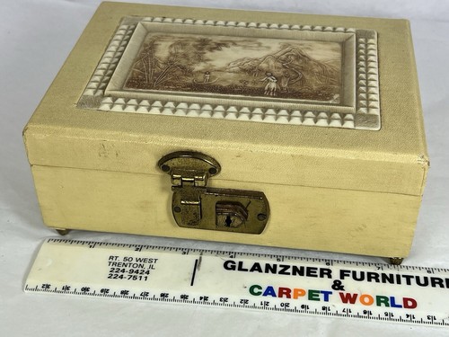 Vintage Musical Jewelry Box w/Thorens Ballerina Dance Tune & Chinese Inlay Art - Picture 13 of 15
