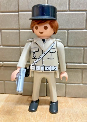 PLAYMOBIL Personnage Promotionnel Base 70640 Citroën 2CV Gendarme Uniforme Képi2 - Photo 1/3