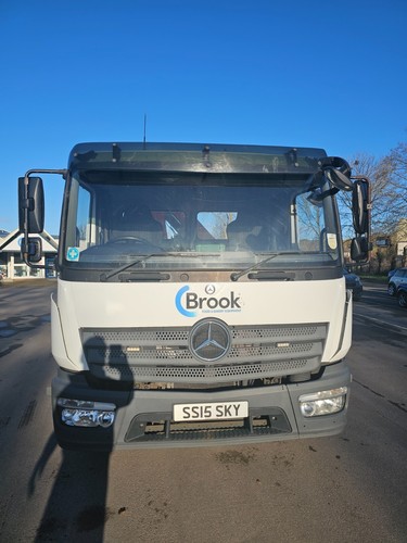 Mercedes 7.5 ton sleeper, flatbed with Fassi F50, Hiab crane - Picture 22 of 24