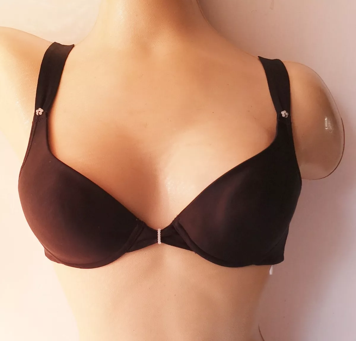 TRIUMPH BLACK UNDERWIRED MOULDED PUSH UP T SHIRT BRA SIZE 32B CUP