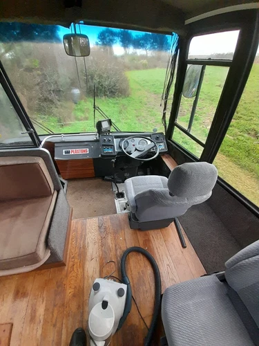 1983 COVERTED BEDFORD PLAXTON COACH NON RUNNER USED AS AIR B&B, LIVING ACCOM - Picture 17 of 19