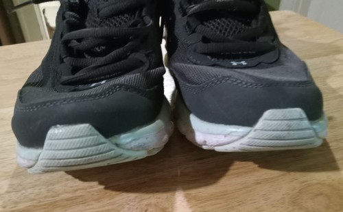 Women's Under Armour Charged Assert Iridescent Running Shoes 3025504-101 Sz. 7.5 - Picture 3 of 12