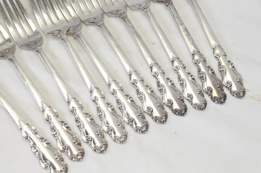 Towle Antique Flutes Dinner Forks - Thumbnail 2