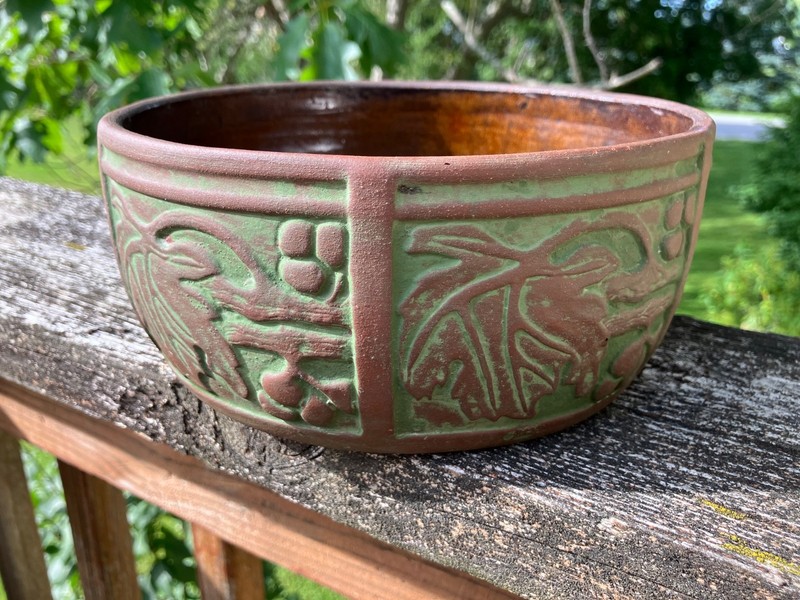 Peters and Reed Pottery Moss Aztec Low Bowl Grapes