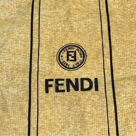 Bolsa antipolvo Fendi cierre con cordón amarillo Foto 3 de 4