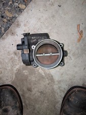 Used Fuel Injection Throttle Body Off Of 2013 Silverado 2500hd 6.0 Used Fuel Injection Throttle Body Off Of 2013 Silverado 2500hd 6.0