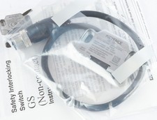 Keyence GS-10PC Interlocking Non-Contact Magn...