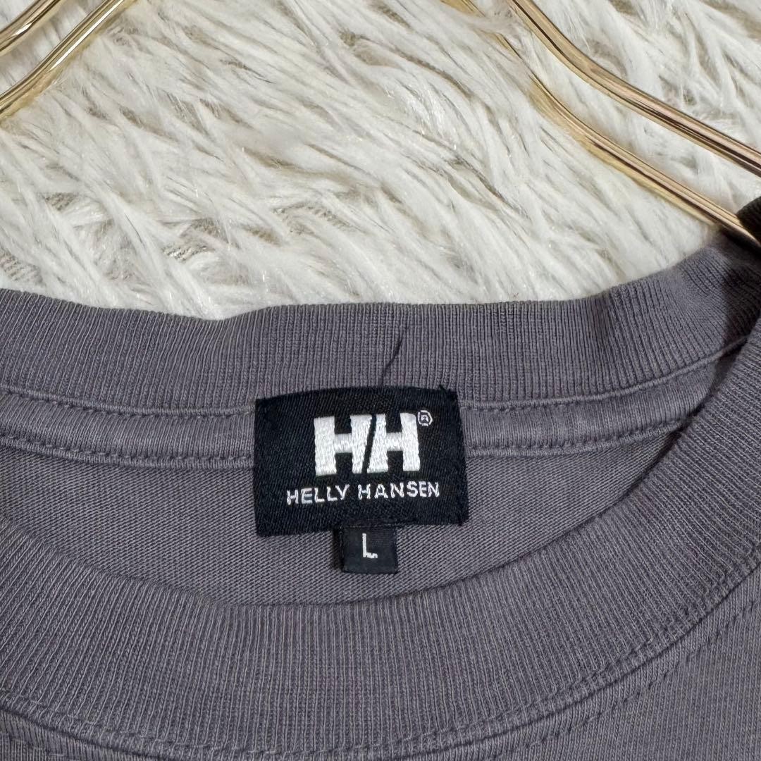 Helly Hansen Penguin Pattern T-Shirt Gray L Casual Illustration image 6