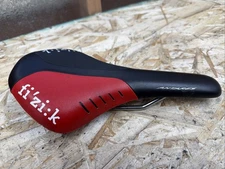Fizik Antares R5 Saddle - Black/Red K:ium Rail 199g Kium 7x7 Rails 138mm Wide