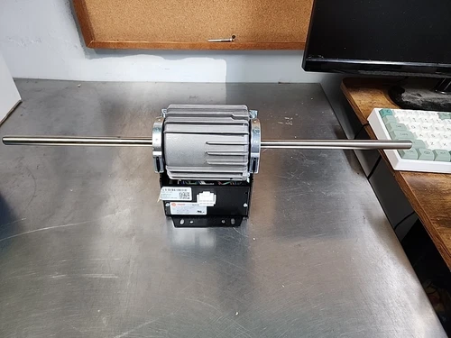 TRANE. P/N: MOT16735. BLDC MOTOR. 115/208-230V. 1/4HP. 1550 RPM. 1/2" DIA. 1 PH.