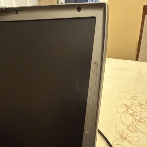 Dell Latitude D510 Laptop - Intel Celeron M 1.50GHz - 1GB RAM - Spares / Repairs - Picture 4 of 10