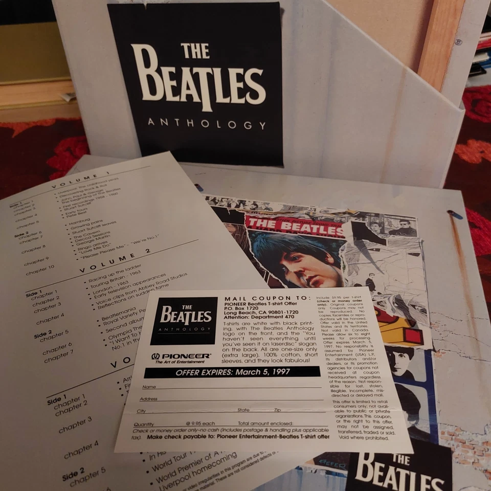 The Beatles Anthology • Laserdisc's • 8 Disc Box Set • Neuwertiger Zustand - Bild 3 von 4