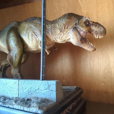Prime 1 Studio Jurassic Park T-Rex 1/13 Statue EX Bonus Edition