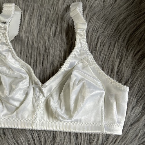 Sujetador inalámbrico Bali 1988 vintage para mujer talla 34C blanco sin costuras elástico copas suaves - Imagen 9 de 13