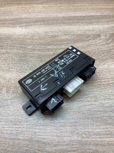 6904247 5DK007048 Hella BMW E38 E39er Hauptmodul Türsteuergerät Steuergerät