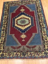 3'10" x 5'7" Turkish Ser api Oriental Rug - Hand Made - 100% Wool - Semi-Antique