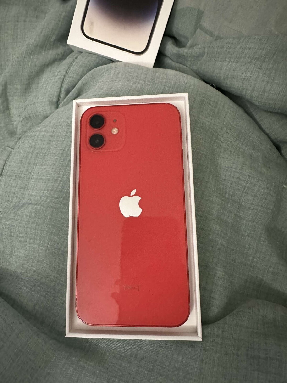 AppleiPhone12<128GB>レッドバッテリー交換済み中古純正ケース付 