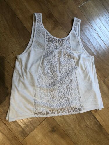 Hollister White Top Size Medium - Picture 1 of 2