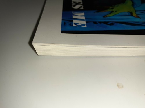 Image Of A Towel Book One Death Chases Me TPB New Unread 9.4 FREE SHIPPING - Picture 5 of 6