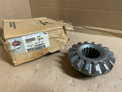 International 2502909C1 Differential Side Gear 16 Spline, 16 Tooth NEW