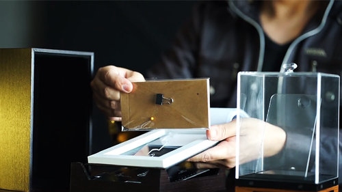 Inscribed by Agus Tjiu & Ma Arif - Stage Magic CloseUp Trick Illusion Effect - Picture 2 of 5