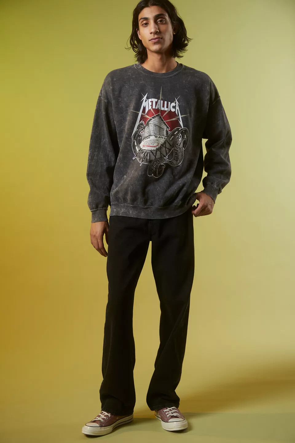 URBAN OUTFITTERS METALLICA CREW NECK 