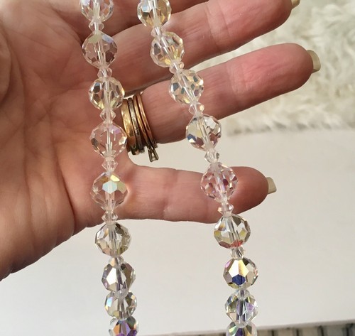 Vgt Estate Find 60's Aurora Borealis Crystal Bead Necklace & Clip Earrings Set - Picture 11 of 18