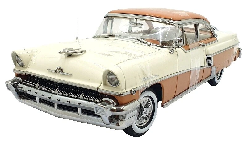 Vehículos diecast y de juguete Sunstar Car escala 1:8