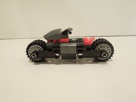 LEGO  Marvel Super Heroes Spider Cycle Chase (76004) - 100% COMPLETE w/ manual