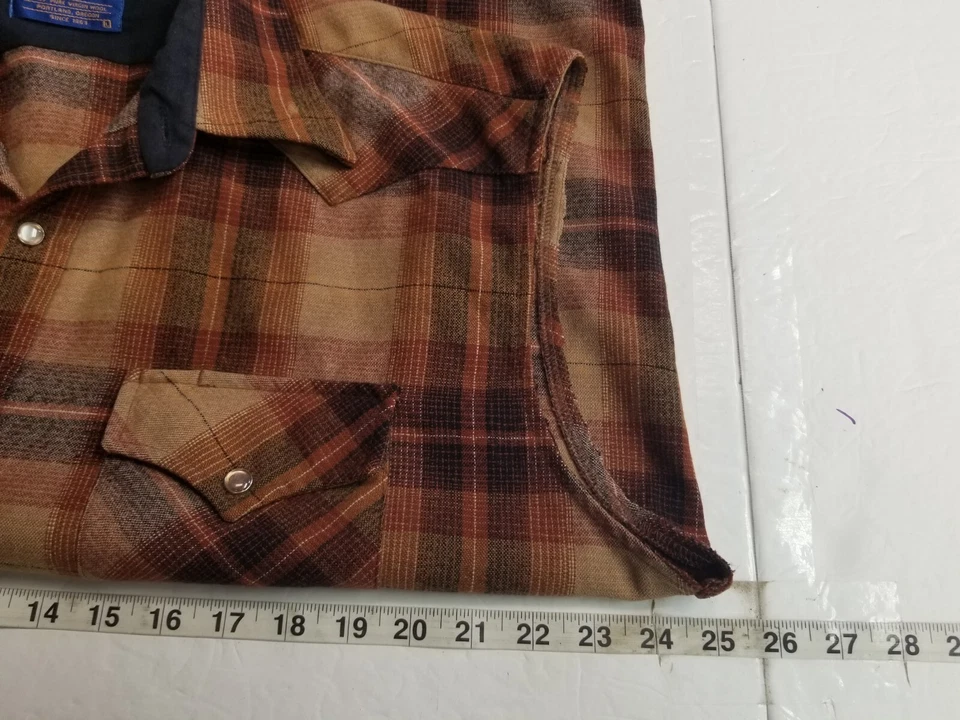 Vintage Pendleton 100% Virgin Wool Shirt Mens Large Button Sleeveless Cut Off - Image 4 of 4