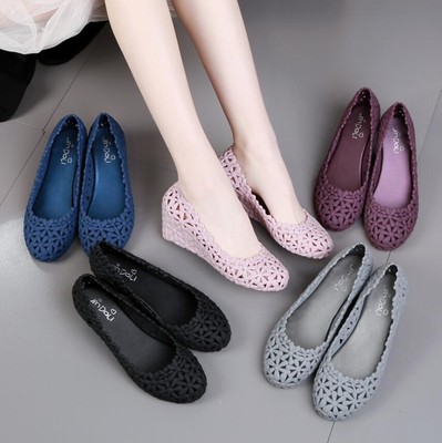 women's flat jelly sandals