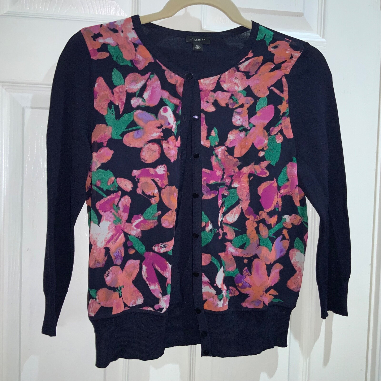 Ann Taylor Floral Button-Front Sweater in Size XS  
