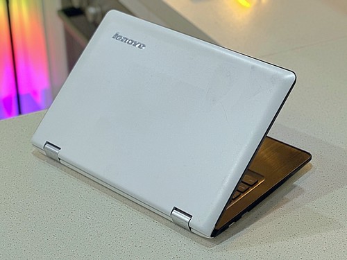 YOGA 300 Touch Intel ®N3700 ™128GB SSD*4GB•360° LED*WINDOWS 10Pro*WiFi*USB 3.0* - Picture 6 of 11