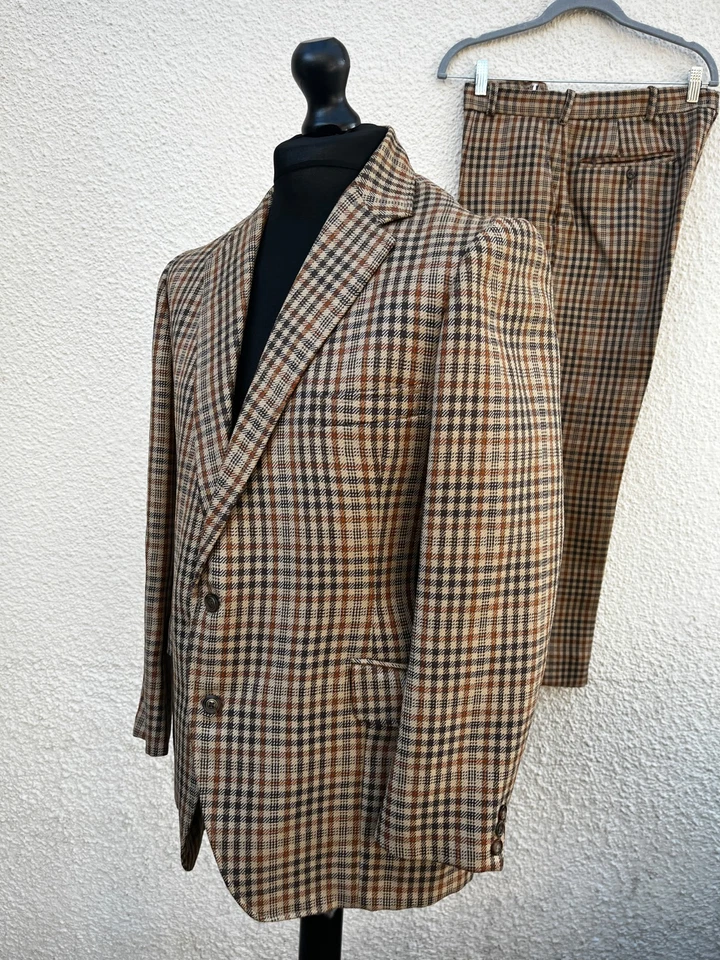 Vintage Donegal Tweed 2 Piece Wool Check Suit- 42"R W36" L28" - Image 4 of 4
